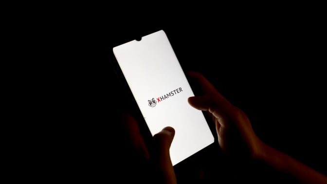 xhamster on phone