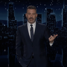 Jimmy Kimmel presents his show.
